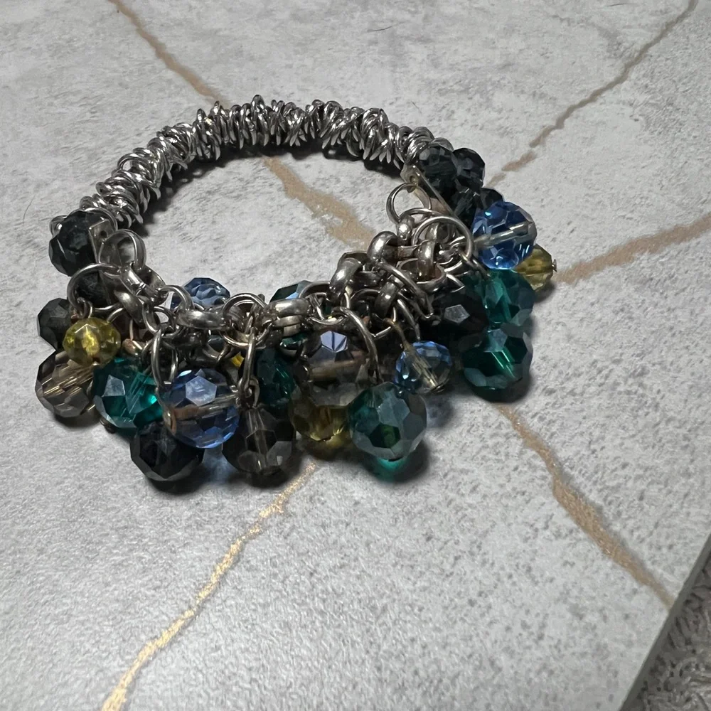 Vintage Elegant  Multicolor Beaded Bracelet unknown age 80’s look - Picture 5 of 5